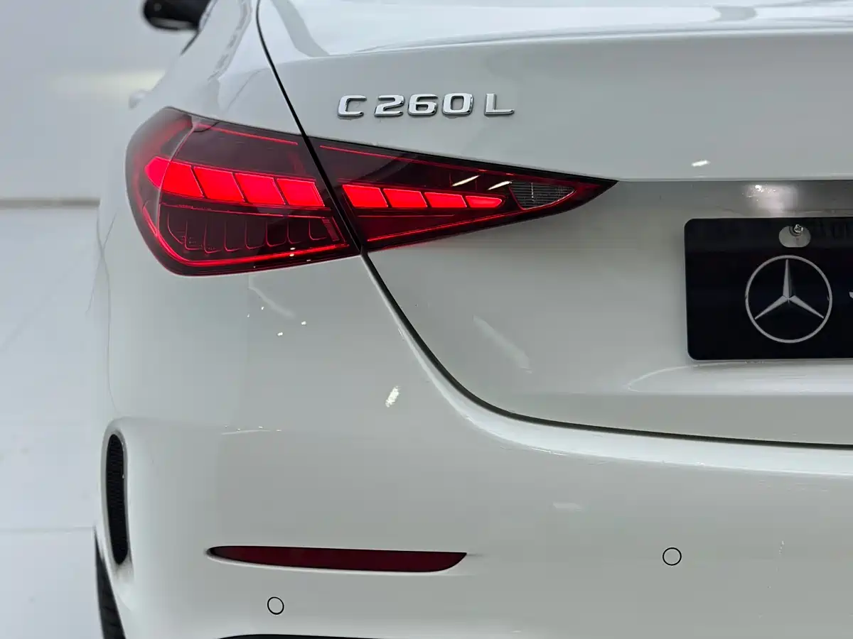 Mercedes-Benz C-Class 2024 Facelift III C 260 L Sport фото 4