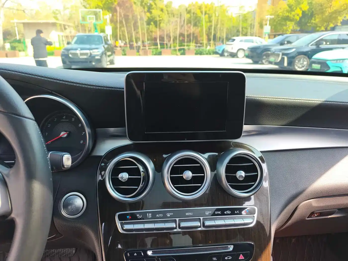 Mercedes-Benz GLC 2017 GLC 260 4MATIC Luxury фото 7