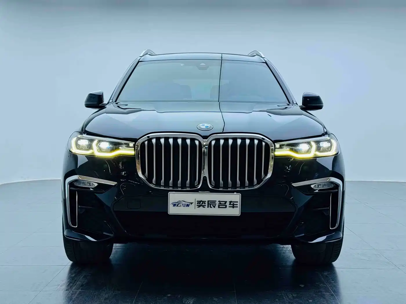 BMW X7 2021 xDrive40i Premium M Sport Package фото 2