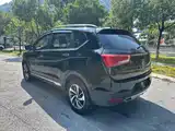 Photo 5 - Baojun 560