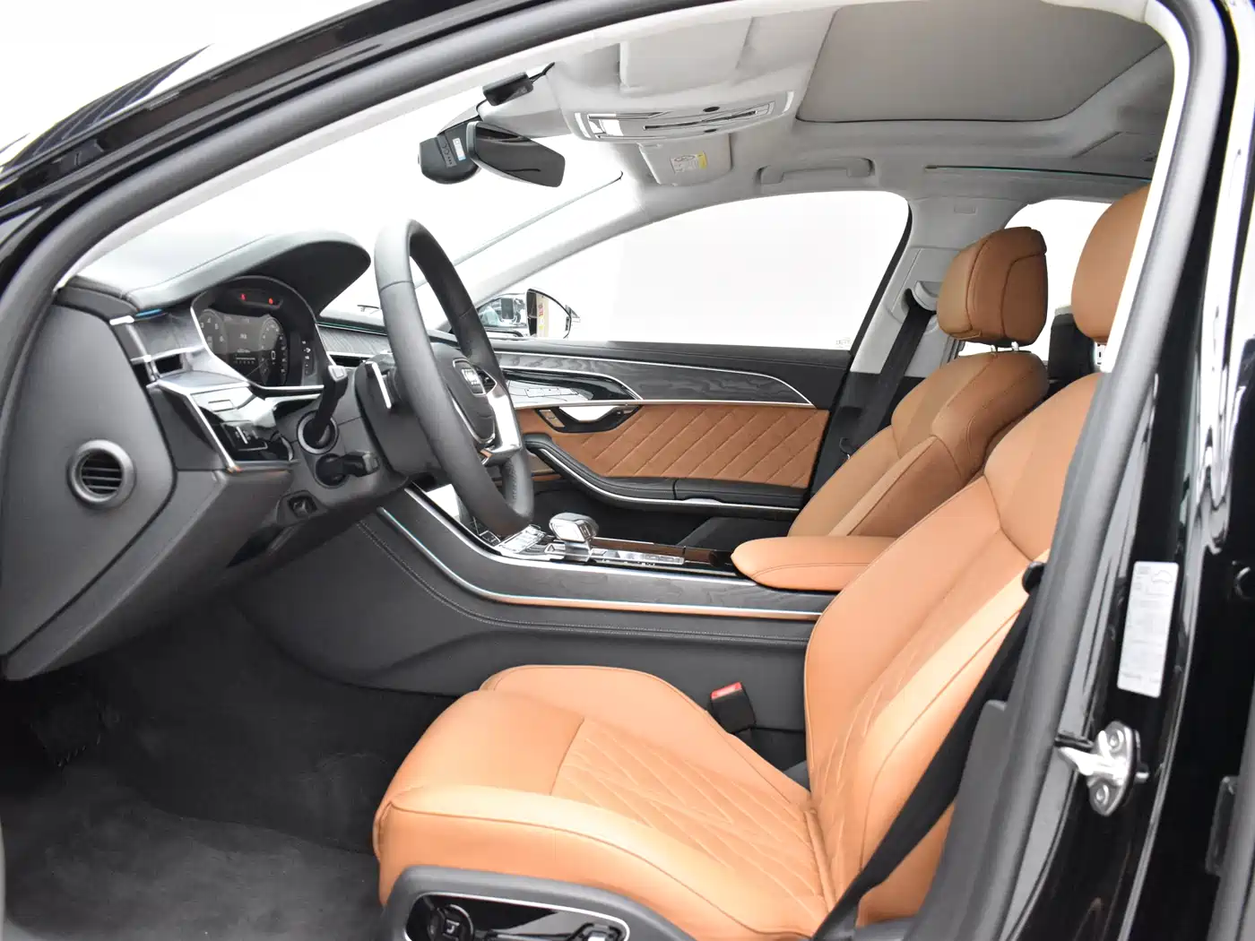 Audi A8 2022 A8L Horch Founder's Edition Legendary фото 6