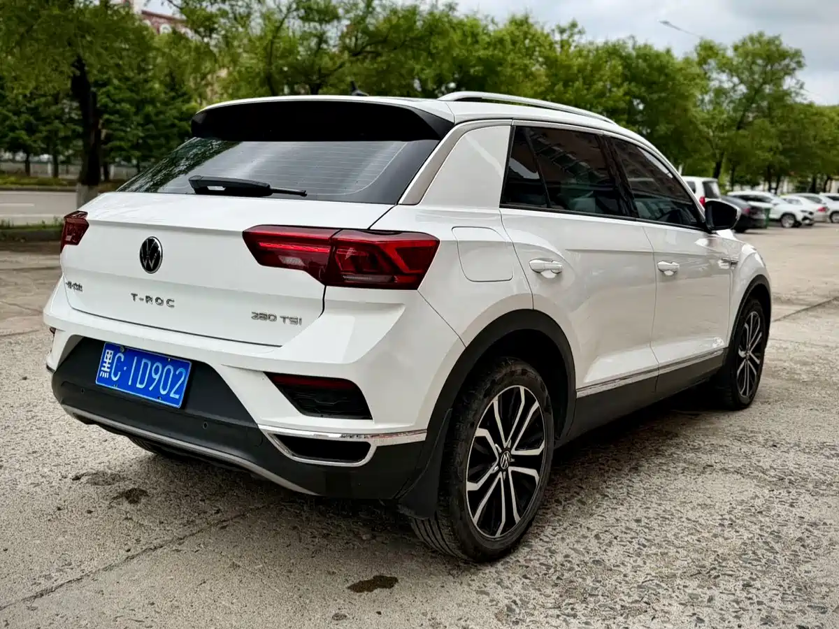VOLKSWAGEN T-ROC EXPLORING SONGS