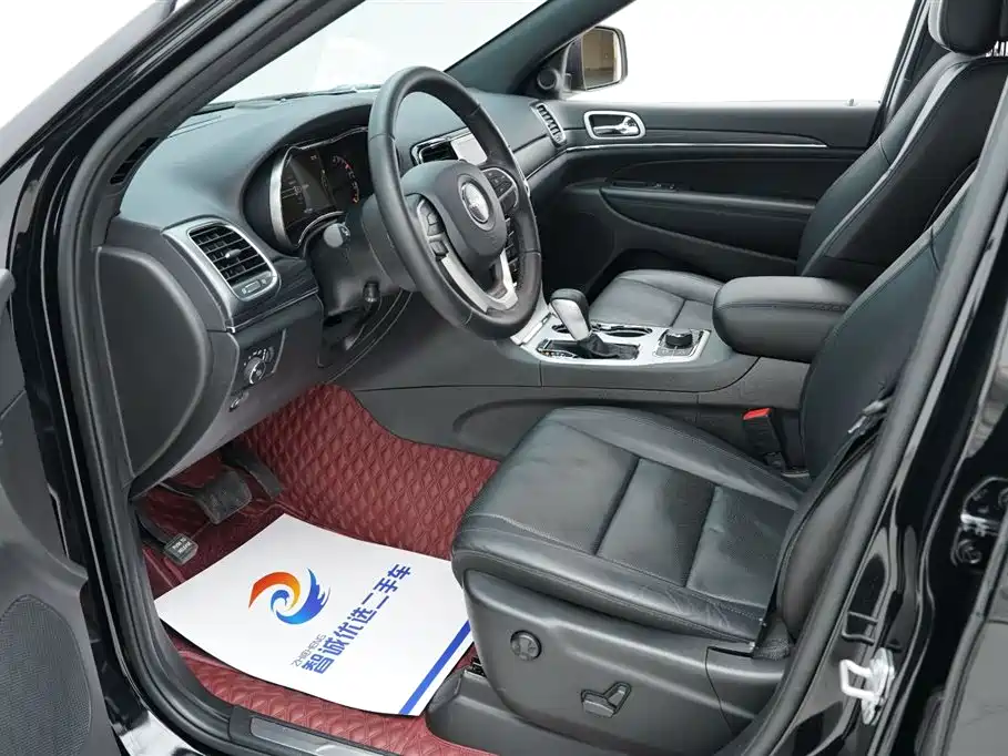 JEEP GRAND CHEROKEE (IMPORTED)