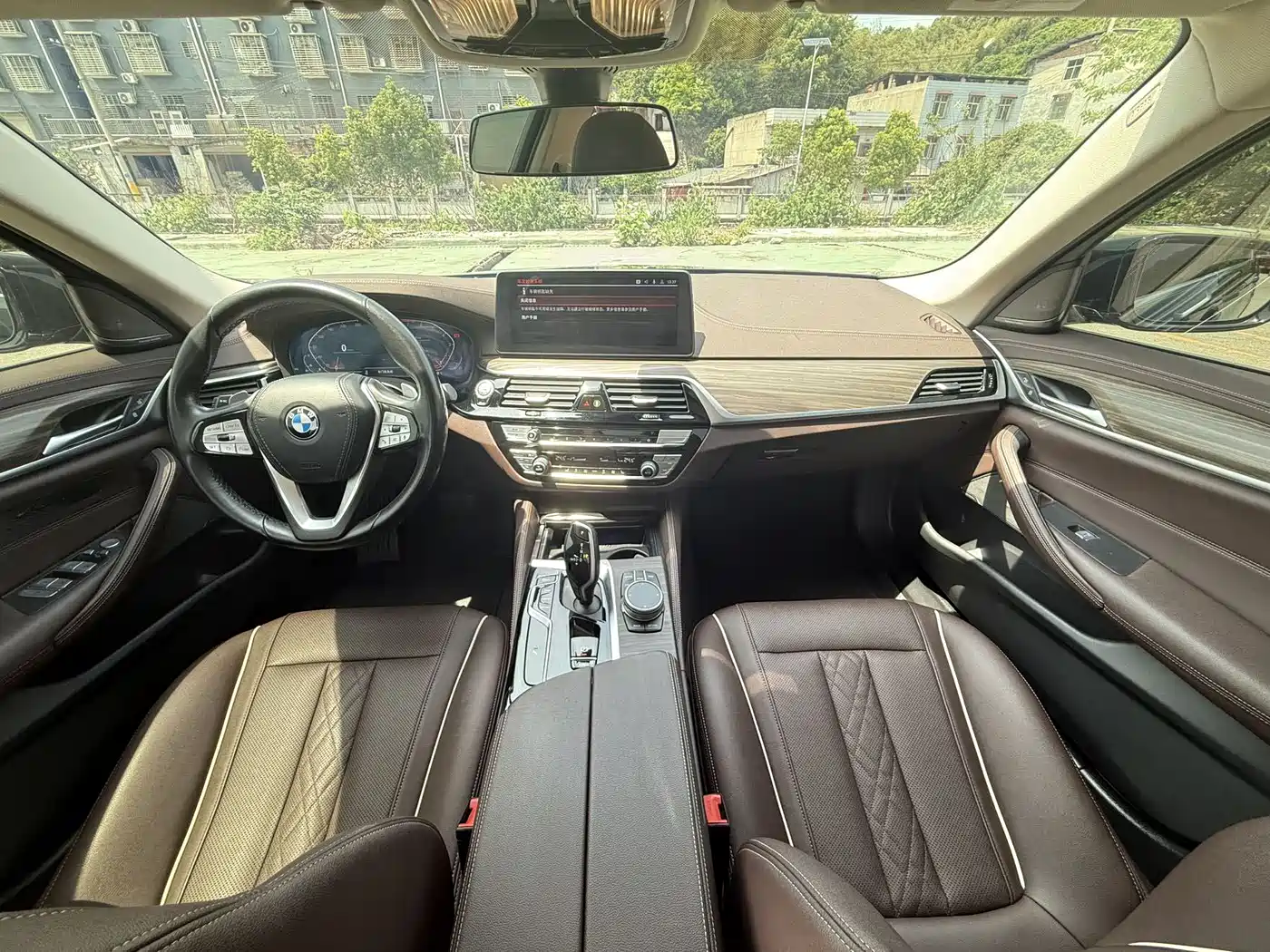 BMW 5 Series 2022 530Li Leading Luxury Package фото 4