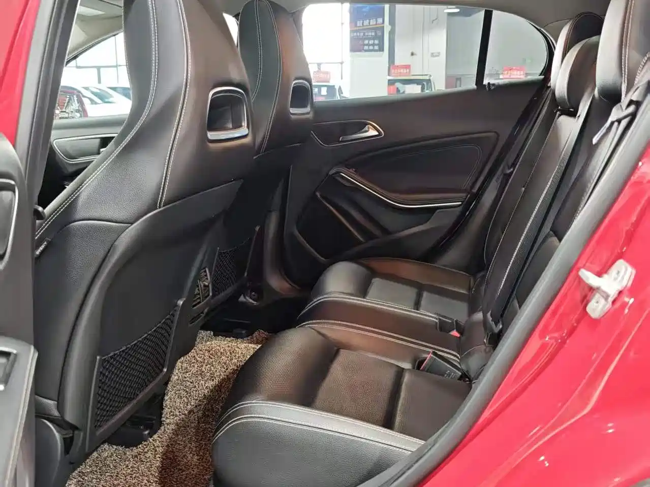 Mercedes-Benz GLA 2016 GLA 200 Fashion фото 7