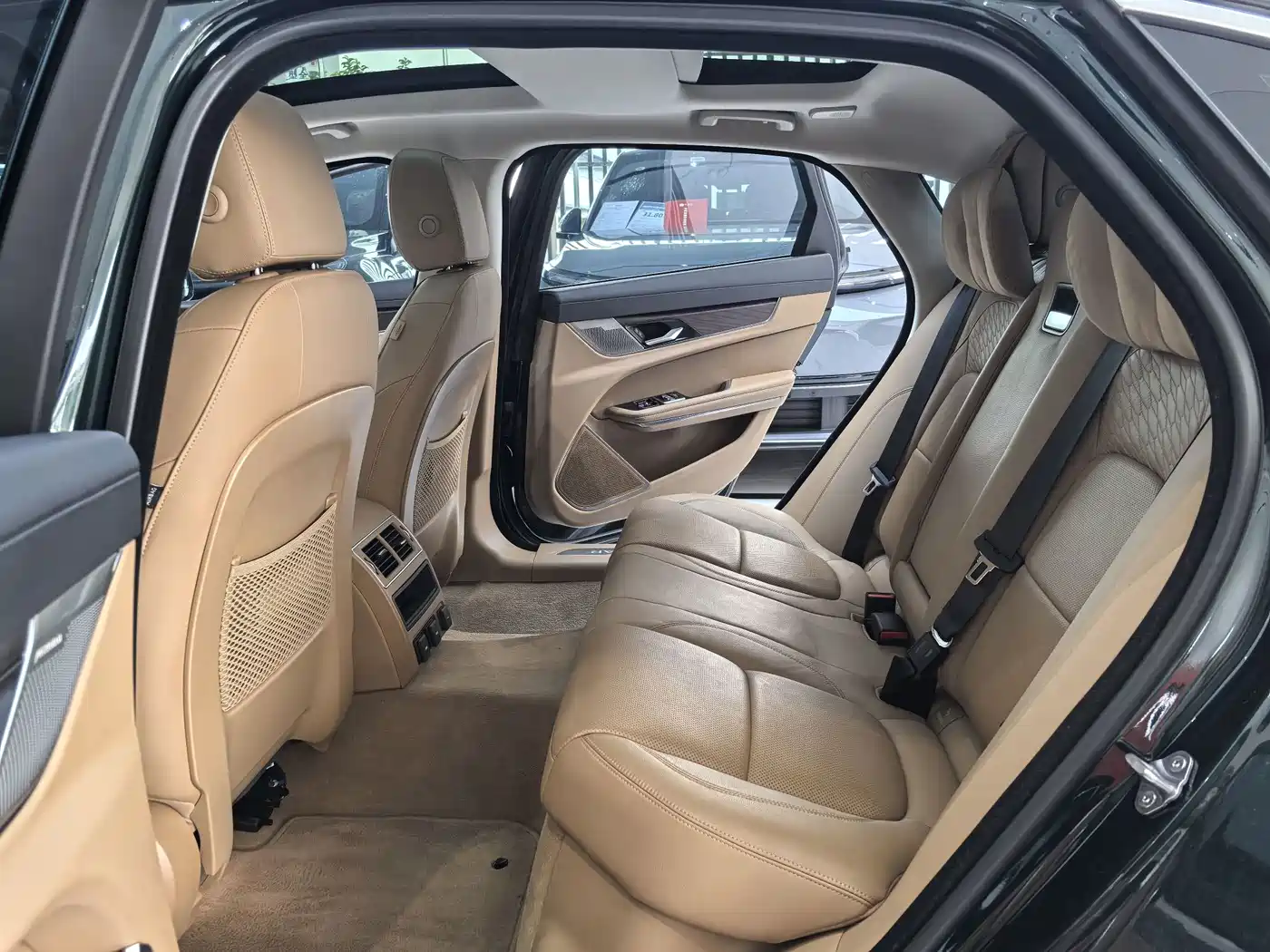 Jaguar XFL 2025 2025 2.0T P250 FWD Luxury Edition