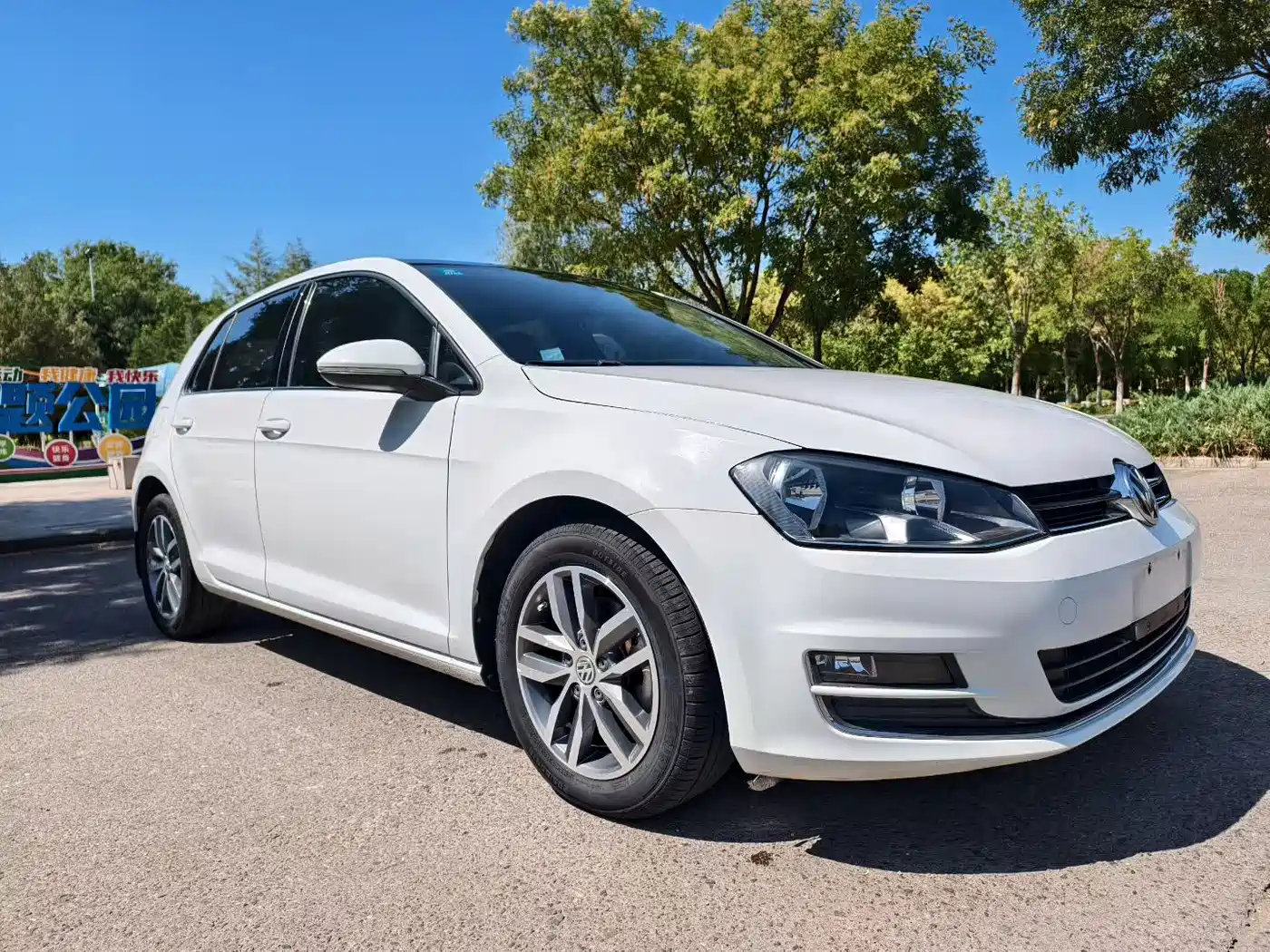 Volkswagen Golf 2016 230TSI Automatic Luxury фото 3