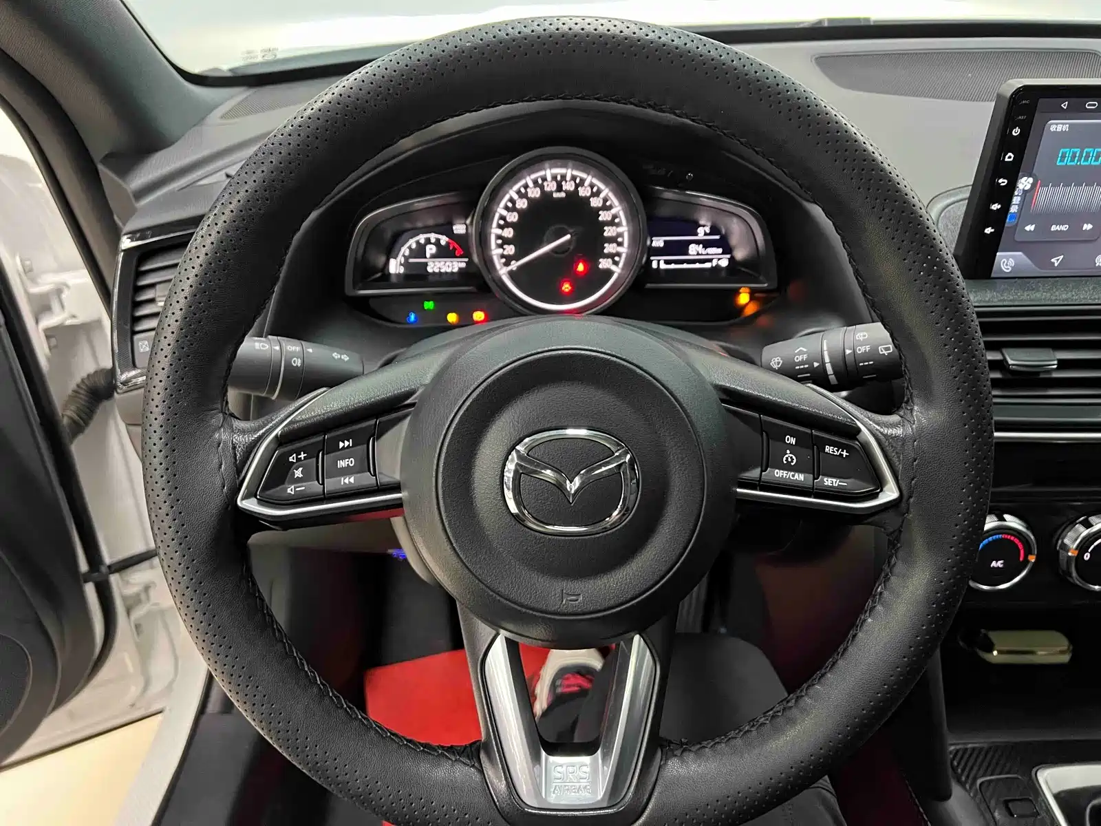 Фото 12 - Mazda CX-4