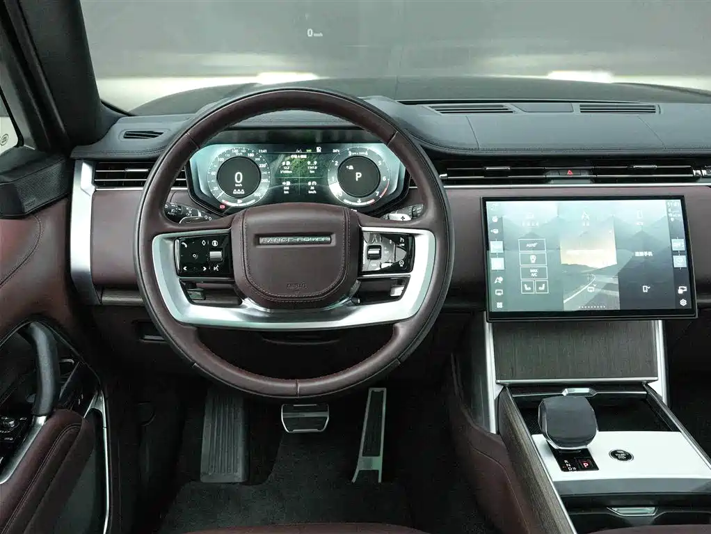 Land Rover Range Rover 2025 3.0 L6 400PS Genesis Extended Wheelbase фото 19