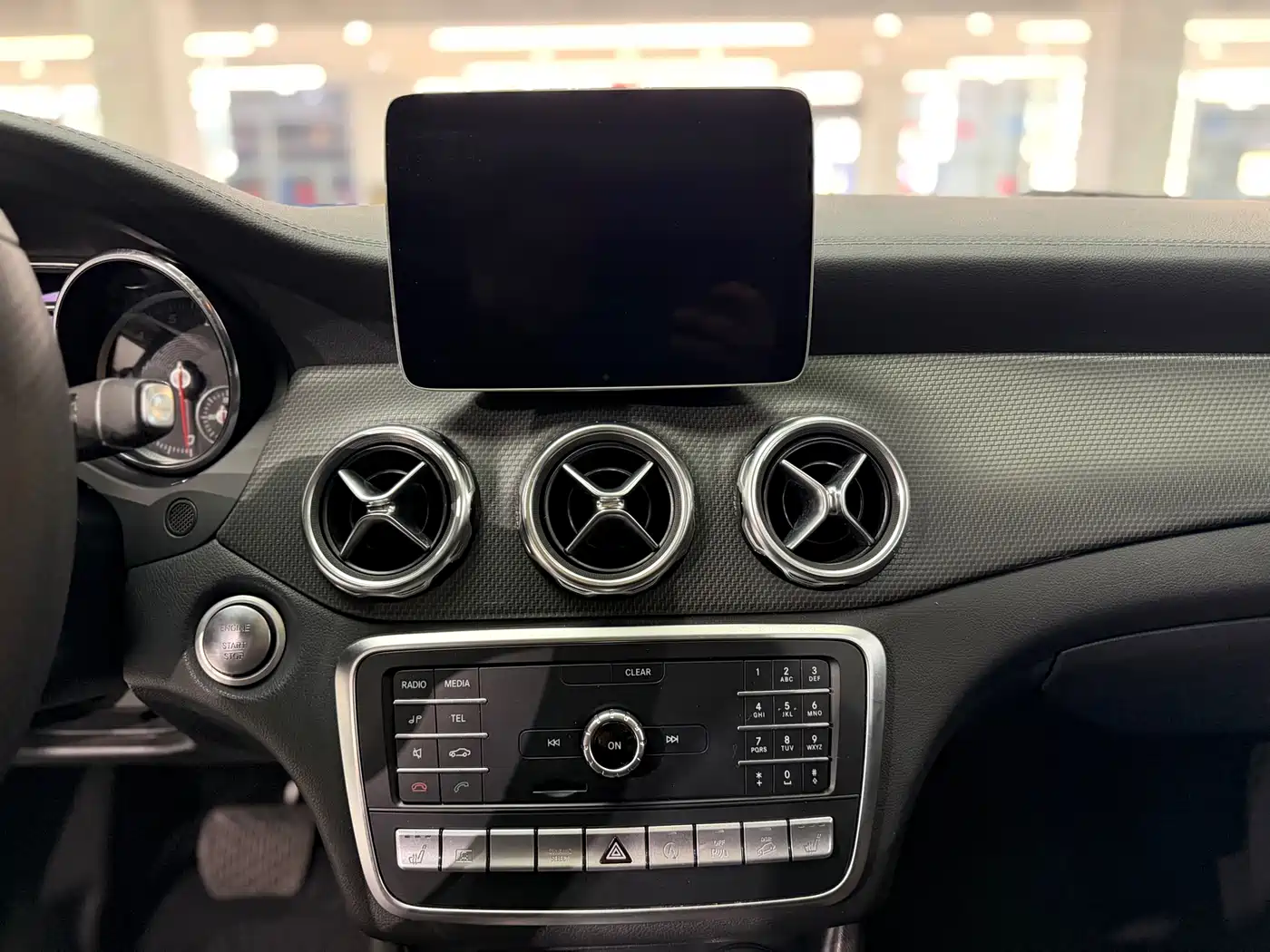 Mercedes-Benz GLA 2018 GLA 220 4MATIC Sport фото 9