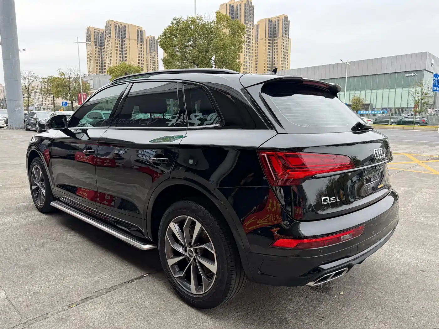 Audi Q5L 2024 Model 40 TFSI Luxury Dynamic фото 12