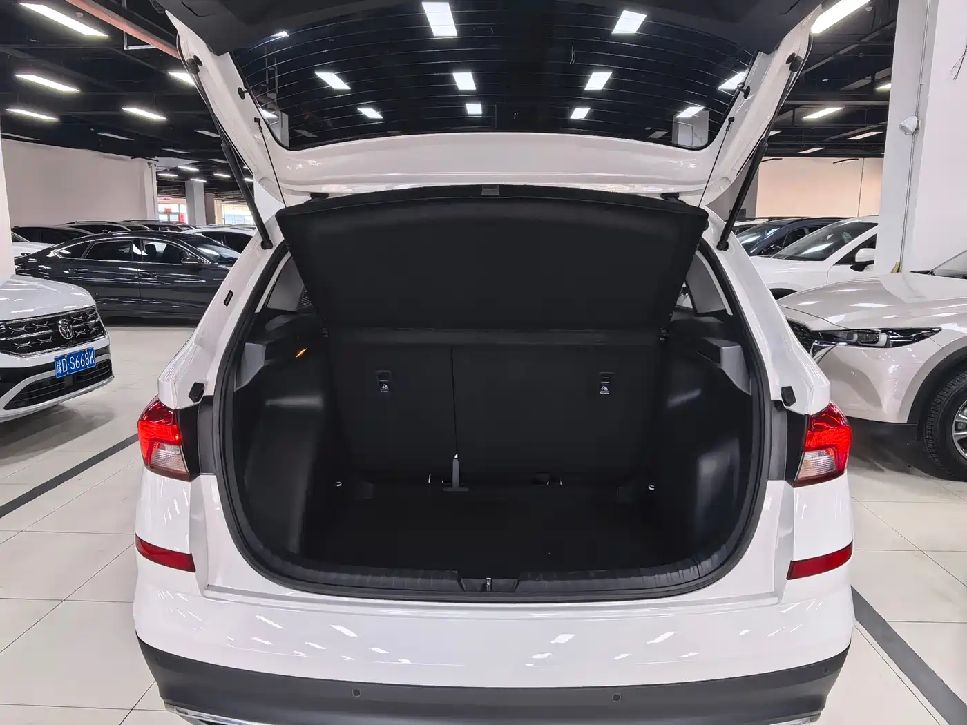 Škoda Kamiq 2022 1.5L Automatic Comfort Edition фото 20