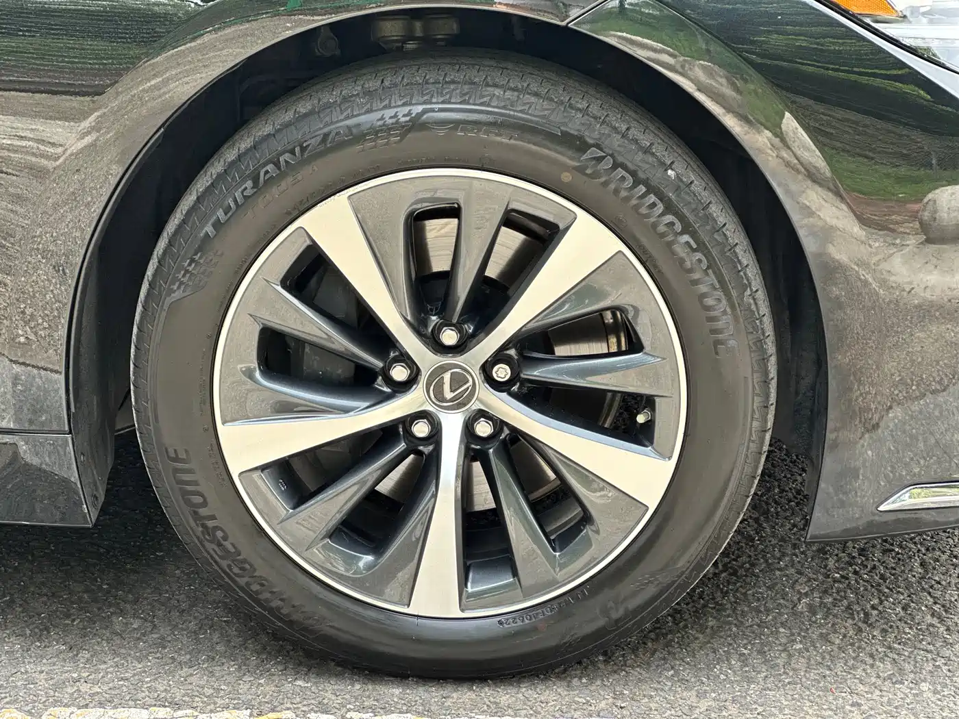 Lexus LS 2022 2021 500h Premium Edition