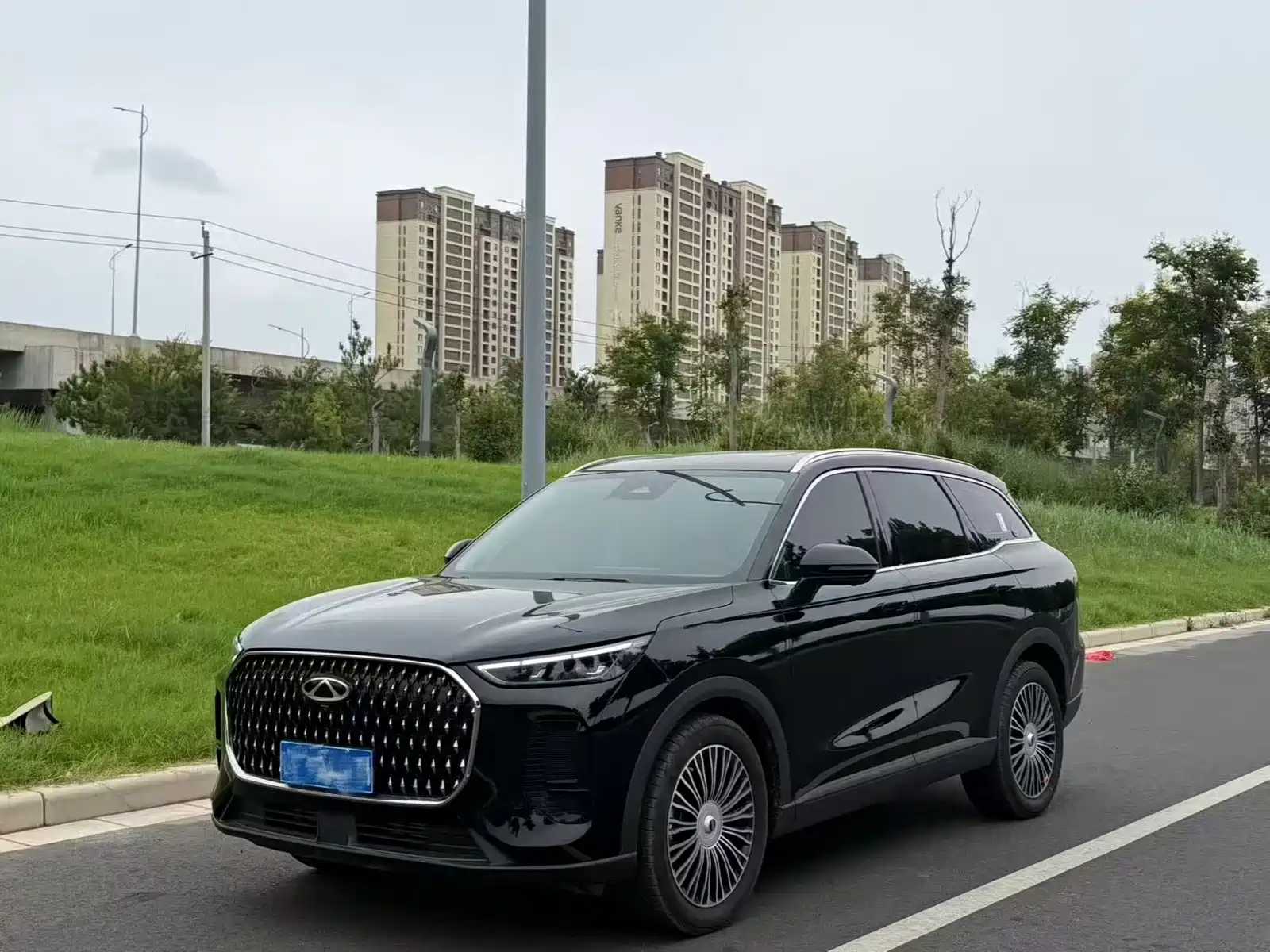 Фото 1 - Chery Tiggo 8L