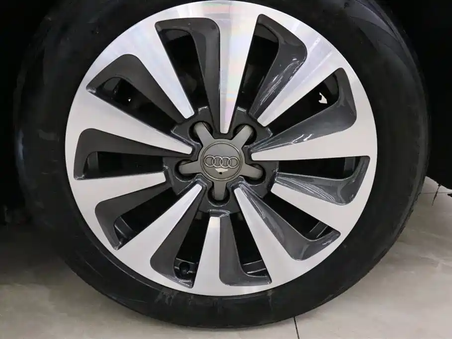 Audi A6L 2016 30 FSI Technology фото 21