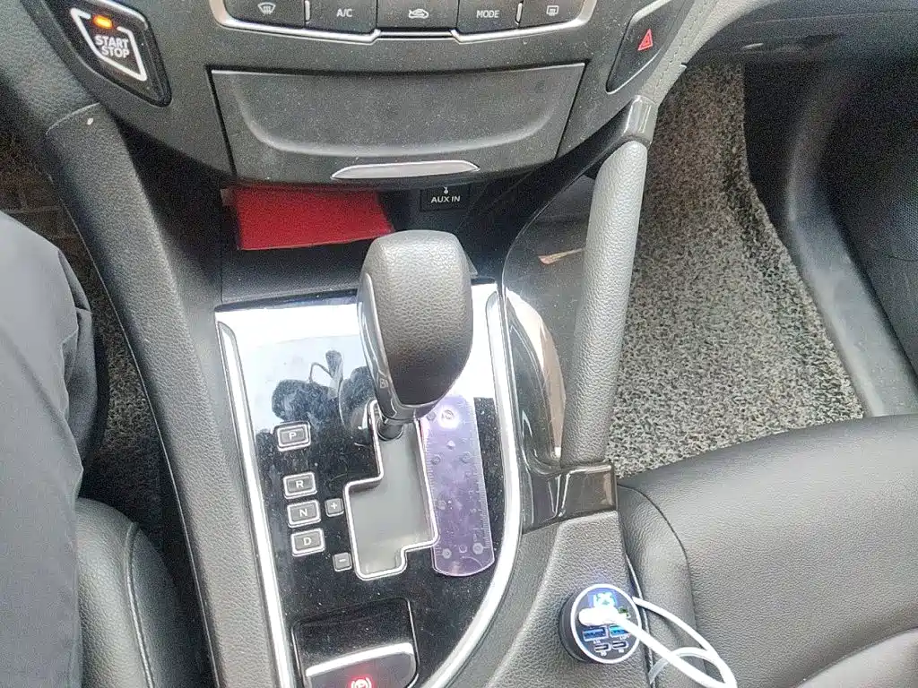 Dongfeng Aeolus Dongfeng Fengshen AX7 2015 2015 2.0L Automatic Smart Ease