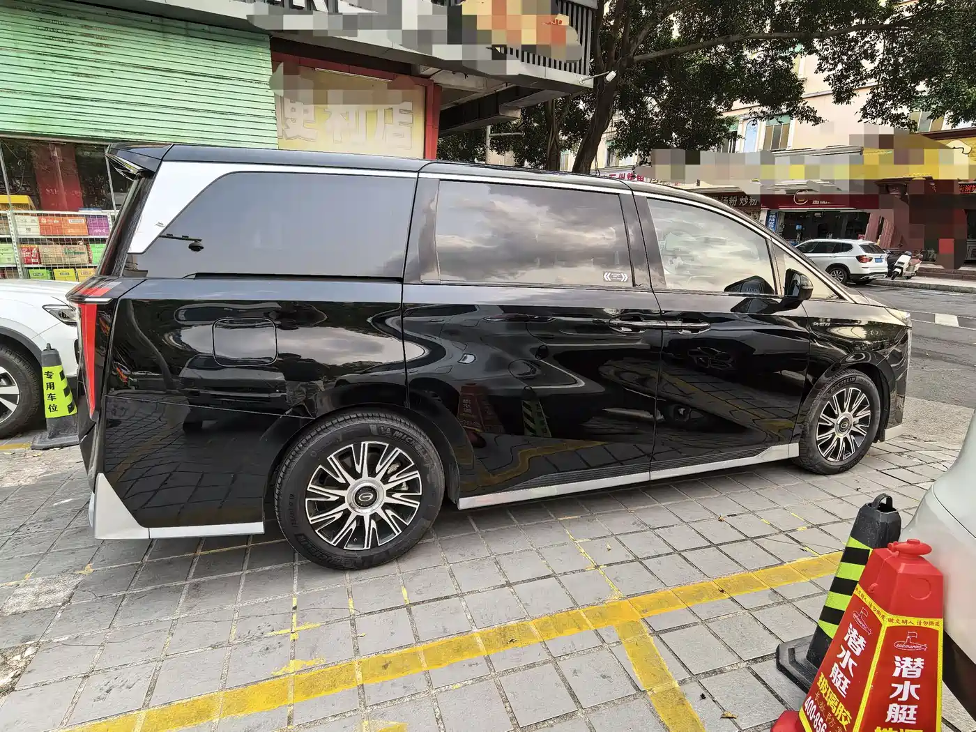 GAC Trumpchi Trumpchi E9 2024 E9 Lunar New Year Edition фото 14