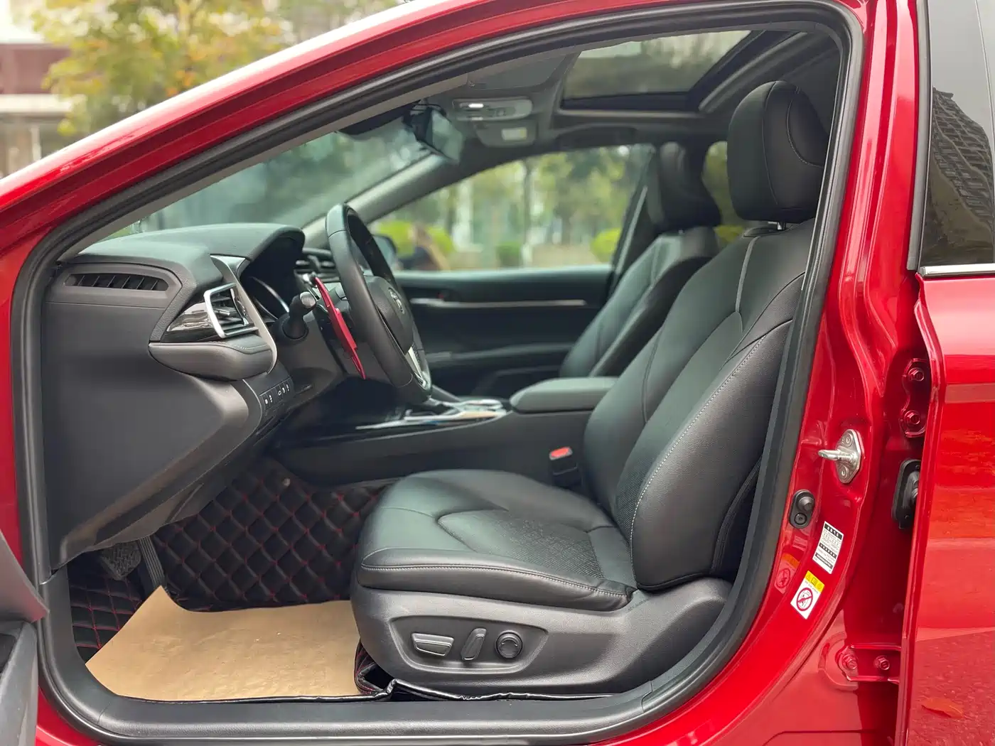 Toyota Camry 2018 2.5S Trend Edition фото 28