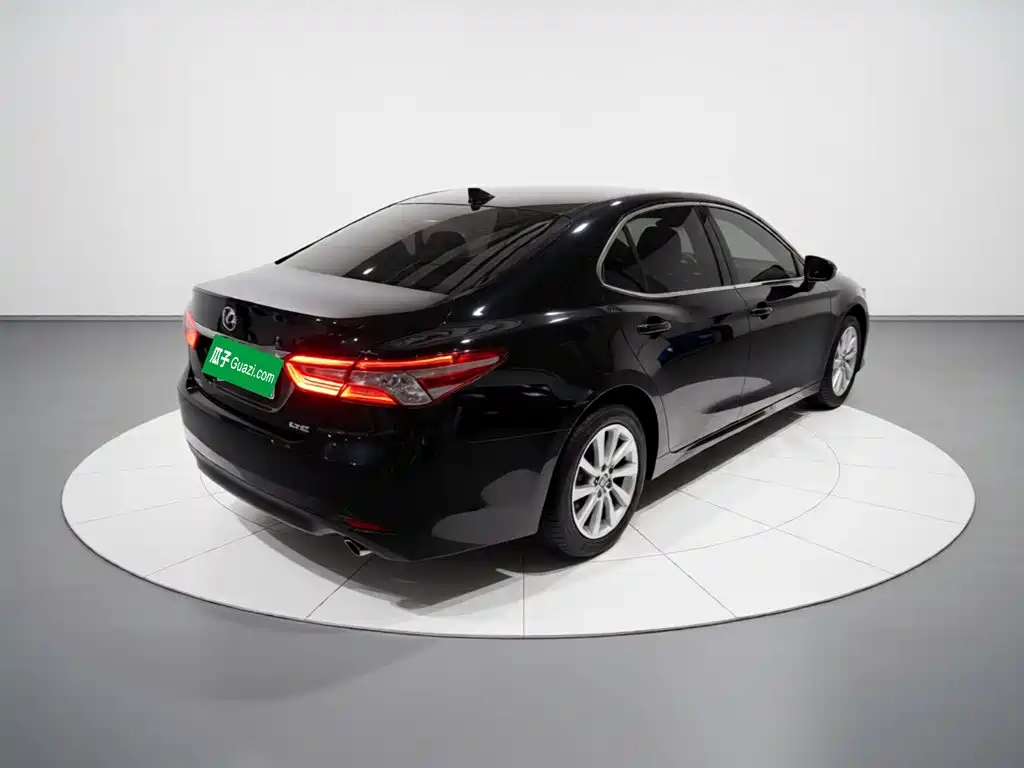 Toyota Camry 2023 2022 2.0GVP Leading Edition