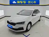 Photo 1 - Škoda Rapid