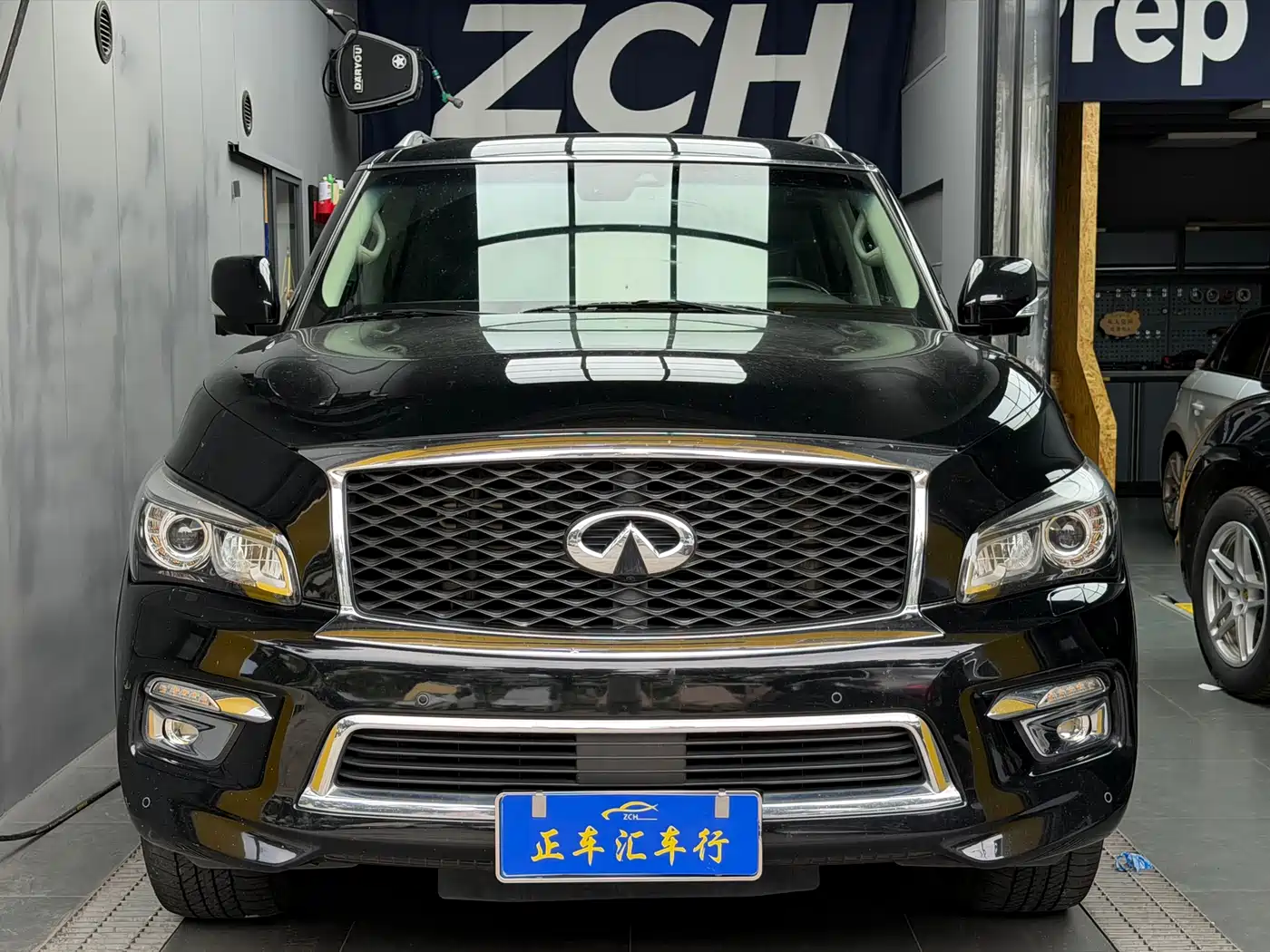 Infiniti QX80 2017 2016 5.6L 4WD