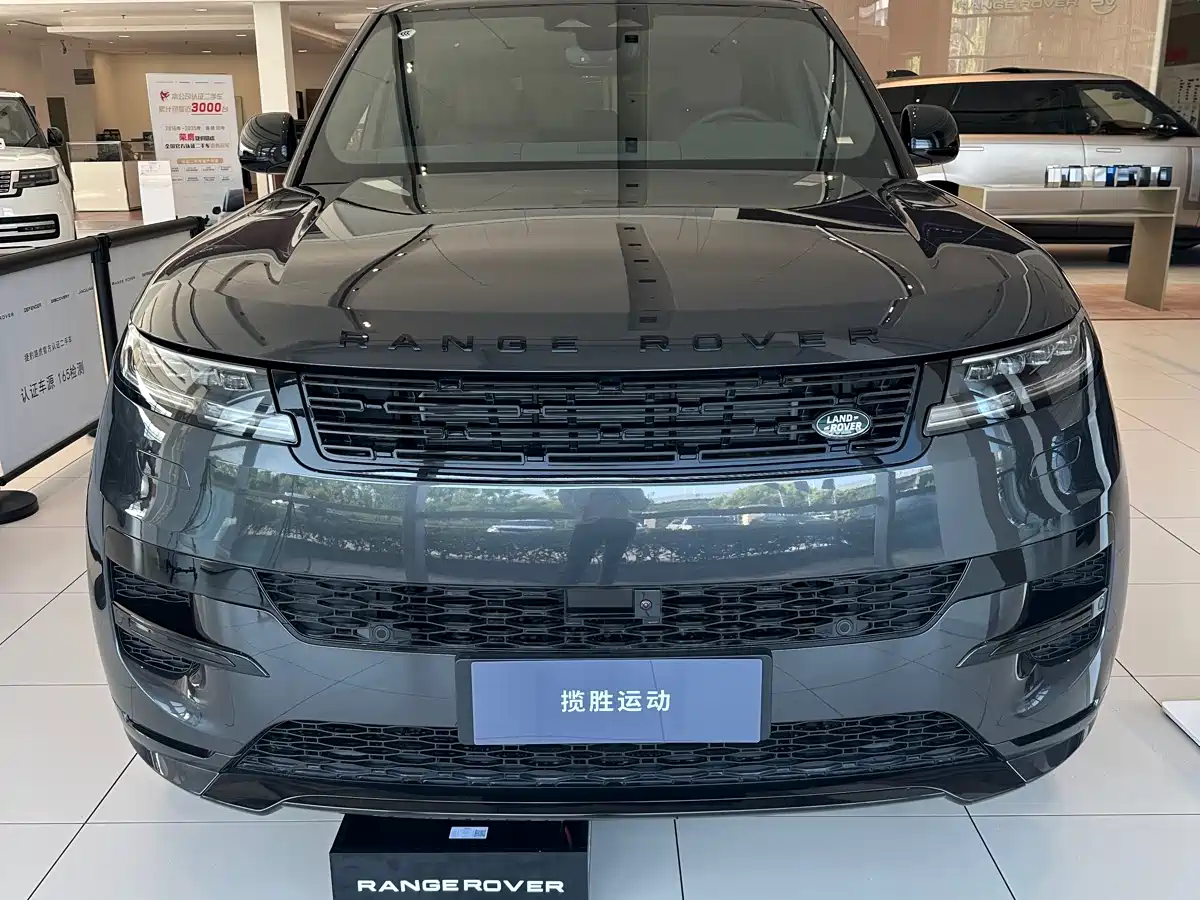 Land Rover Range Rover Sport 2025 400PS Dynamic SE
