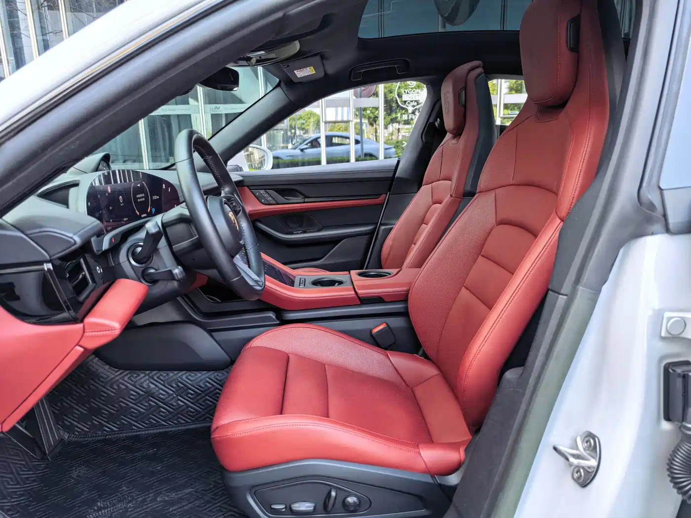 Porsche Taycan 2022 Facelift Taycan фото 43