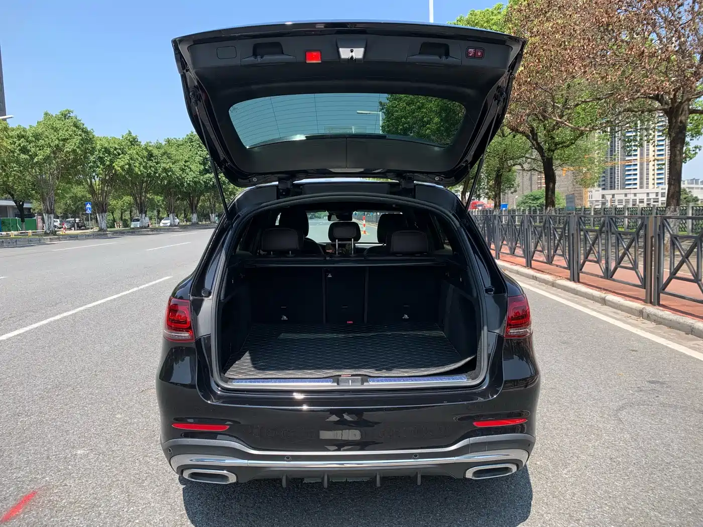 Mercedes-Benz GLC 2020 Facelift GLC 300 L 4MATIC Dynamic фото 7
