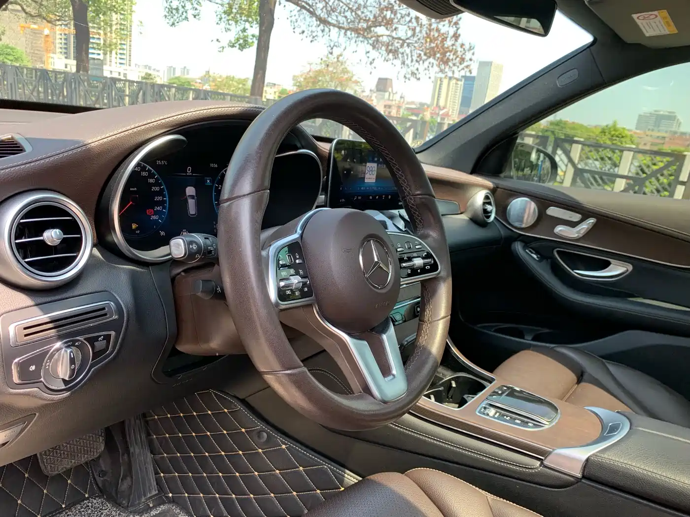 Mercedes-Benz GLC 2020 Facelift GLC 300 L 4MATIC Dynamic фото 18