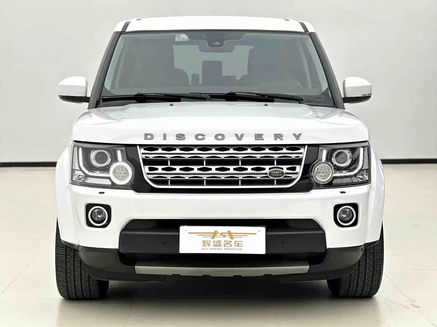 Land Rover Discovery 2015 3.0 SDV6 HSE Diesel фото 9
