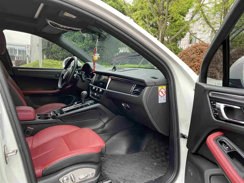 Porsche Macan 2022 Macan 2.0T фото 6