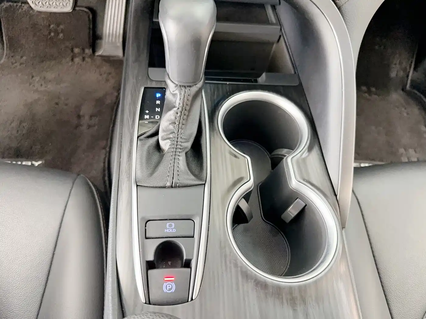 Toyota Camry 2022 2.0GVP Leading Edition фото 17