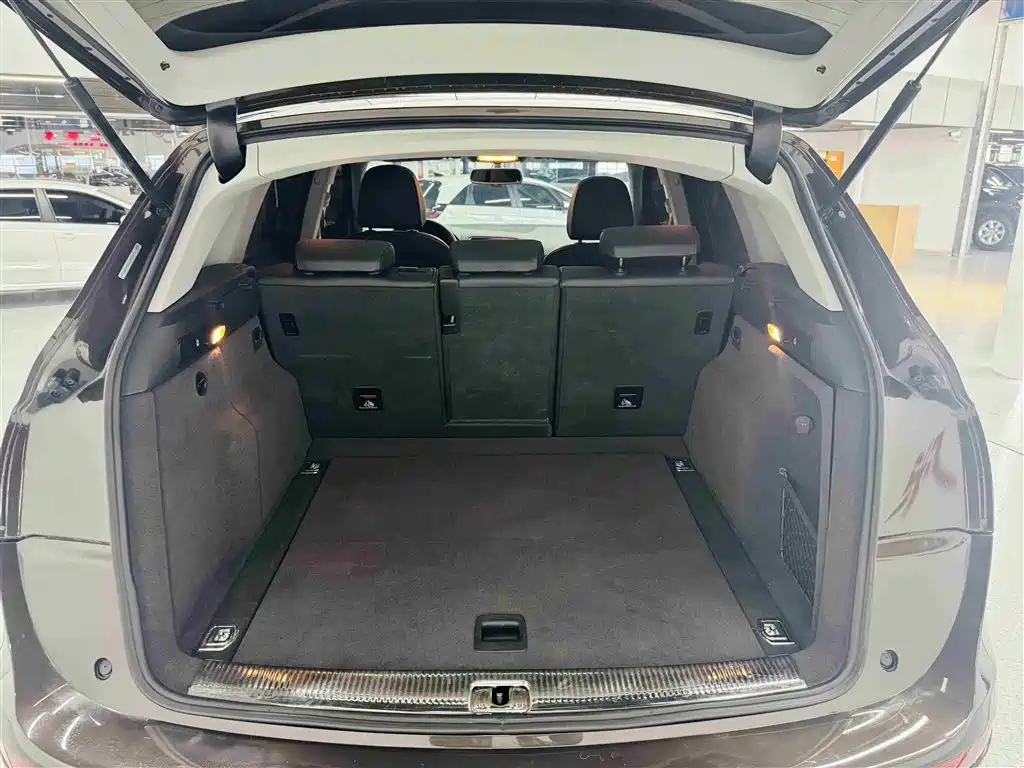 Audi Q5 2017 Plus 40 TFSI Technology фото 22