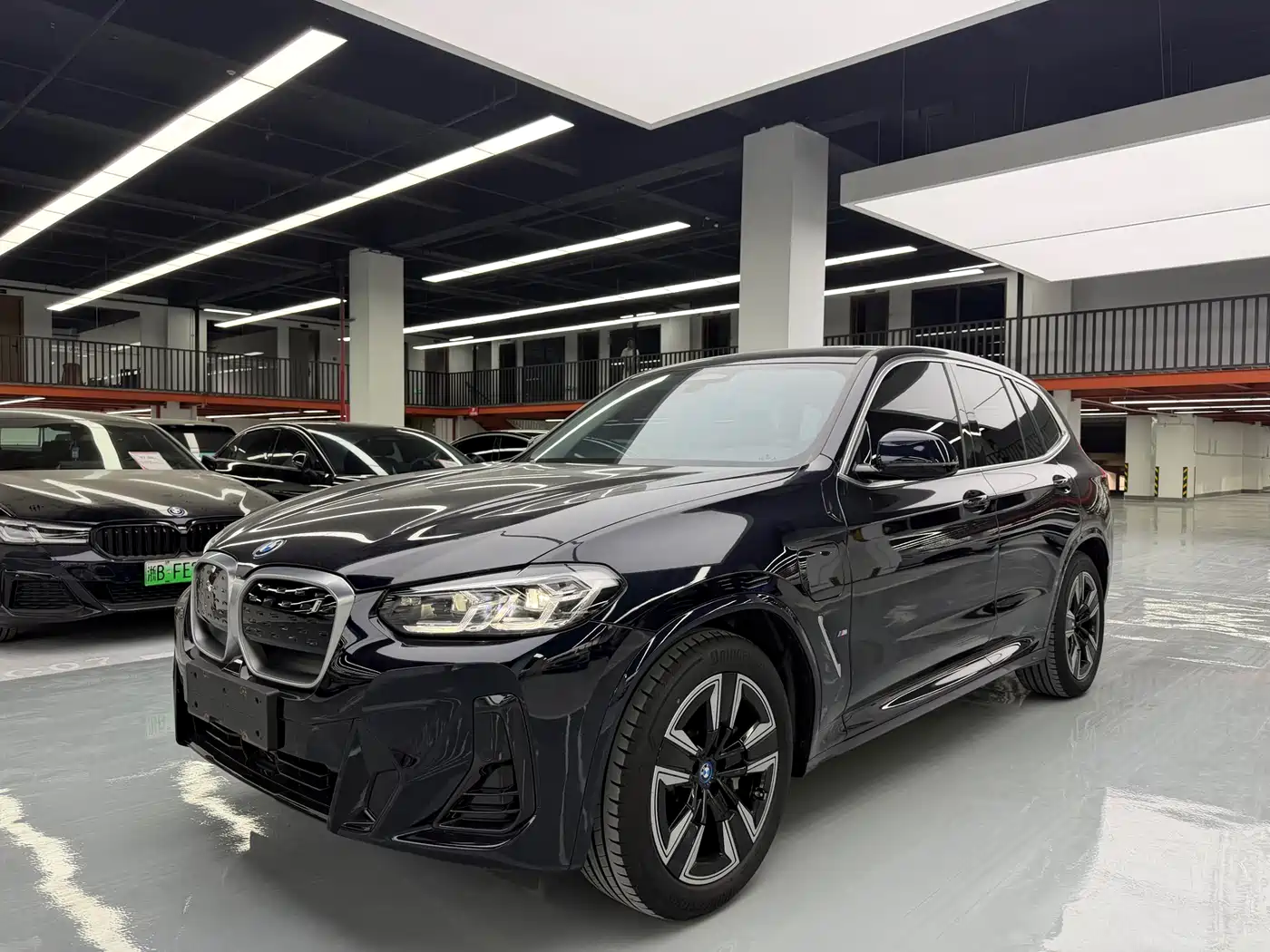 BMW iX3 2023 Leading Type
