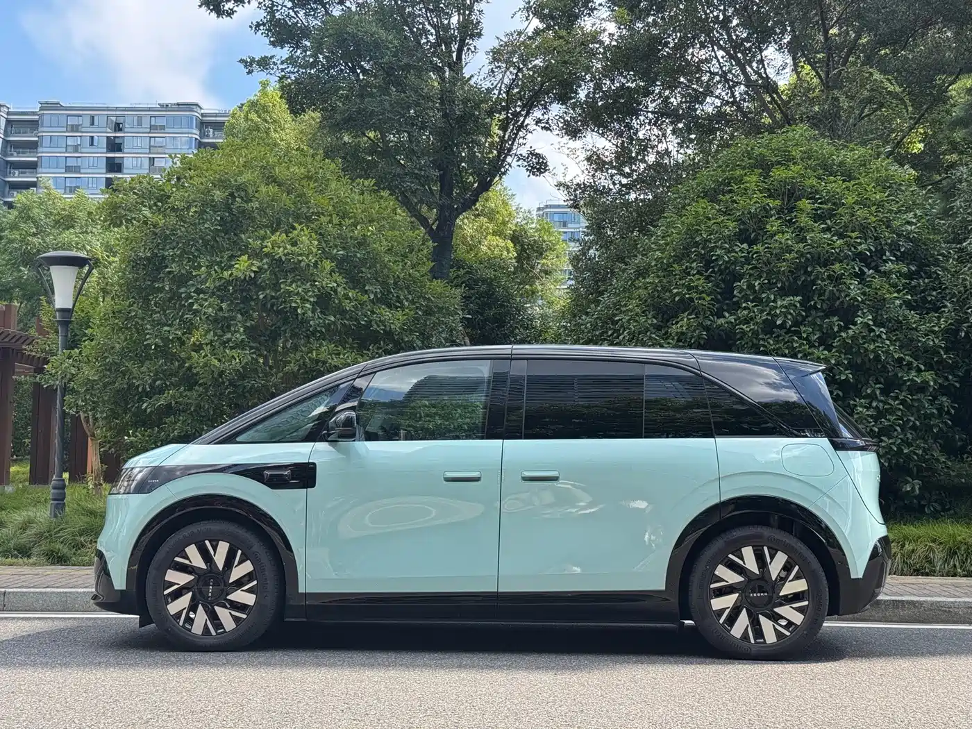 ZEEKR MIX 2026 2025 Smart Driving Edition
