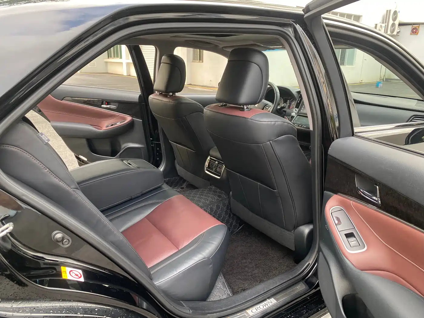 Toyota Crown 2018 2.0T Sport Edition фото 14