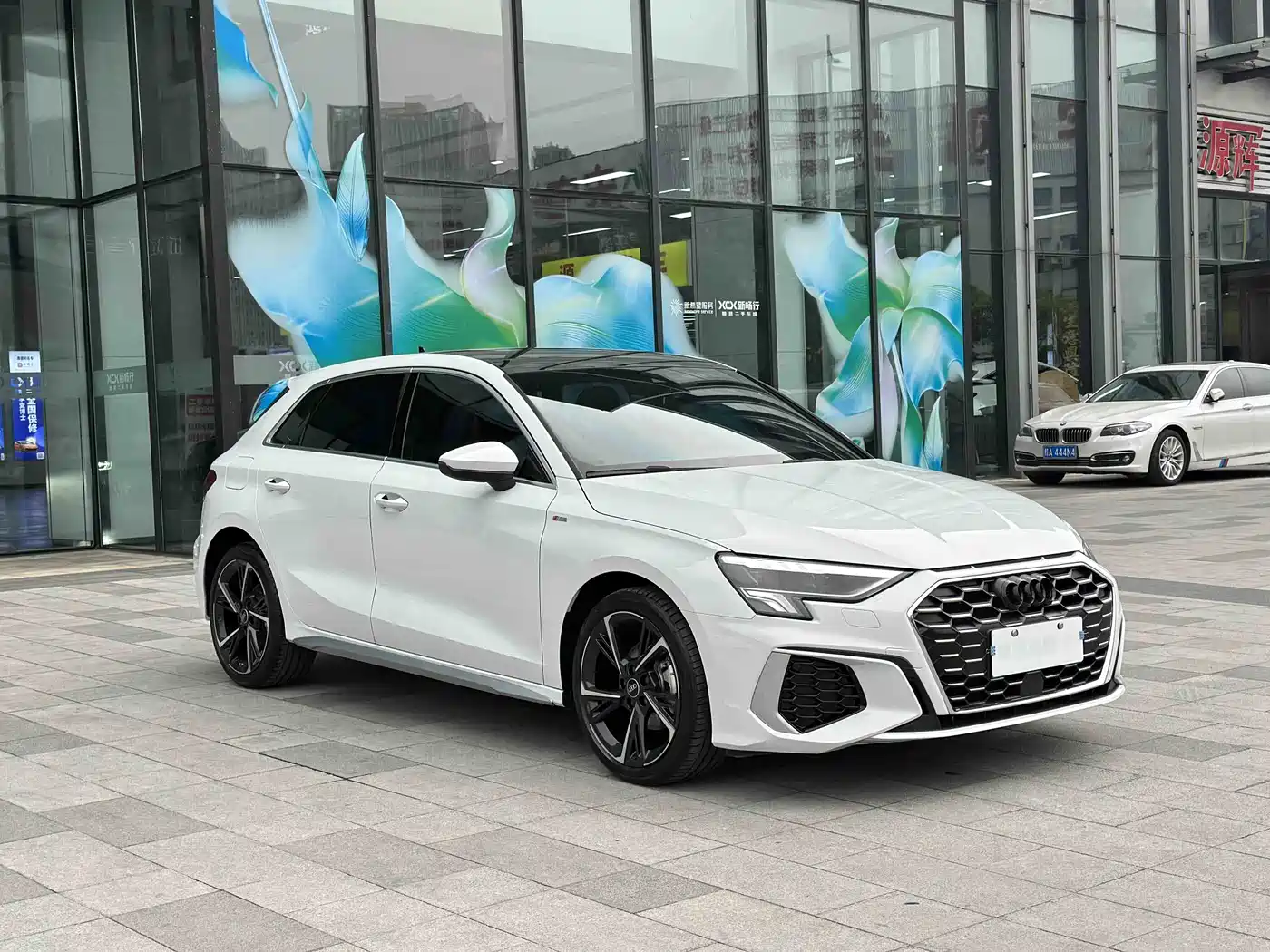 Audi A3 2023 Facelift Sportback 35 TFSI Fashion Sport фото 3