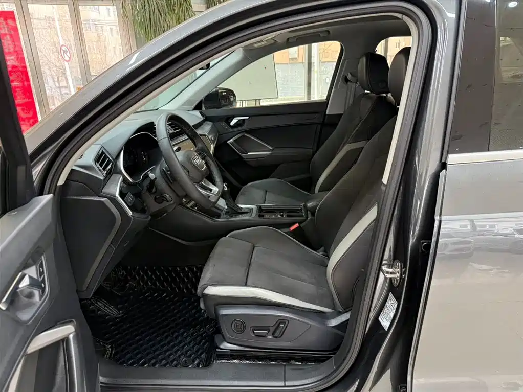 Audi Q3 2023 35 TFSI Fashion Dynamic (1.4T) фото 16