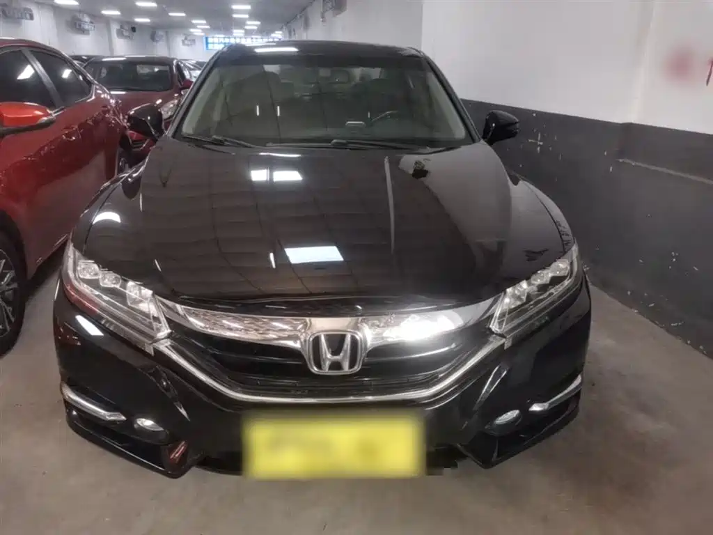 Honda Spirior 2015 2015 2.0L Premium Edition