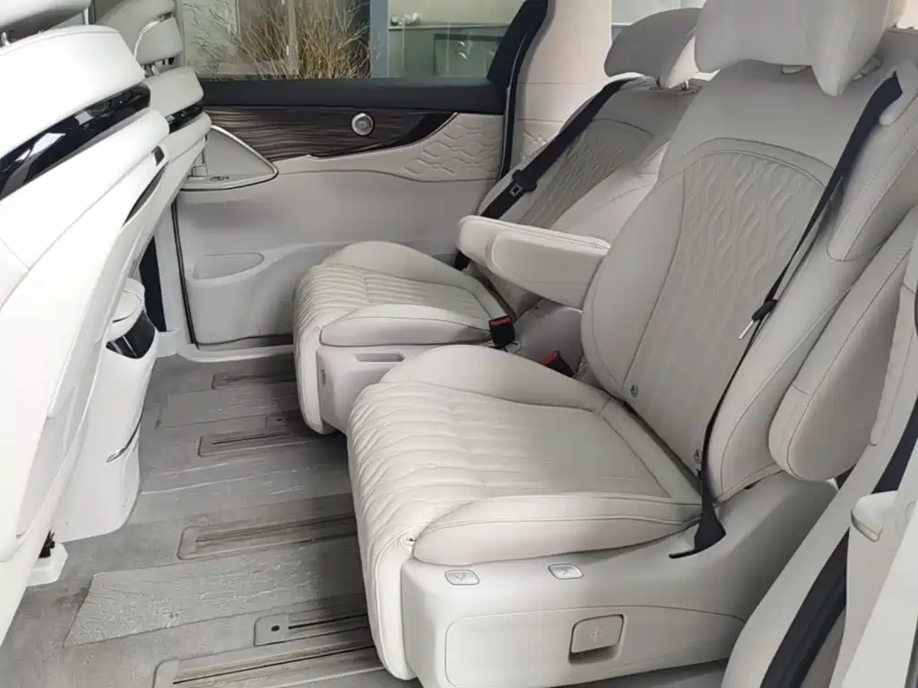 Dongfeng Fengxing Starlight V9 2025 2024 1.5TD 200km Chinese Knot Series Exclusive