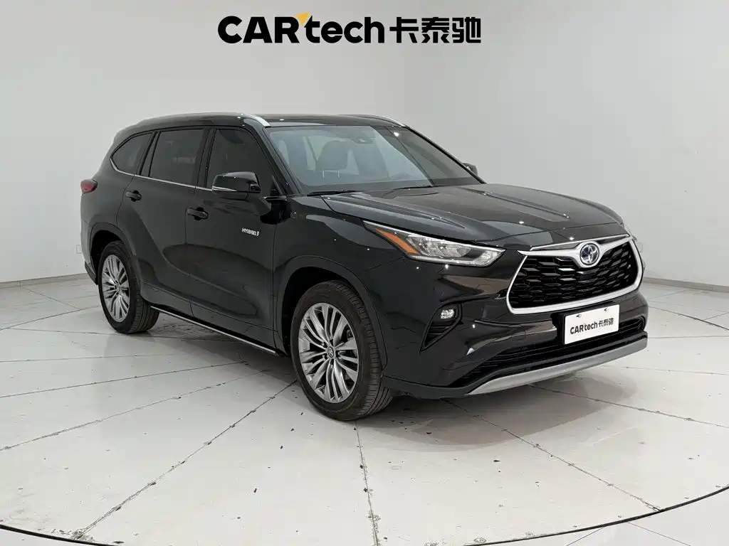 TOYOTA HIGHLANDER