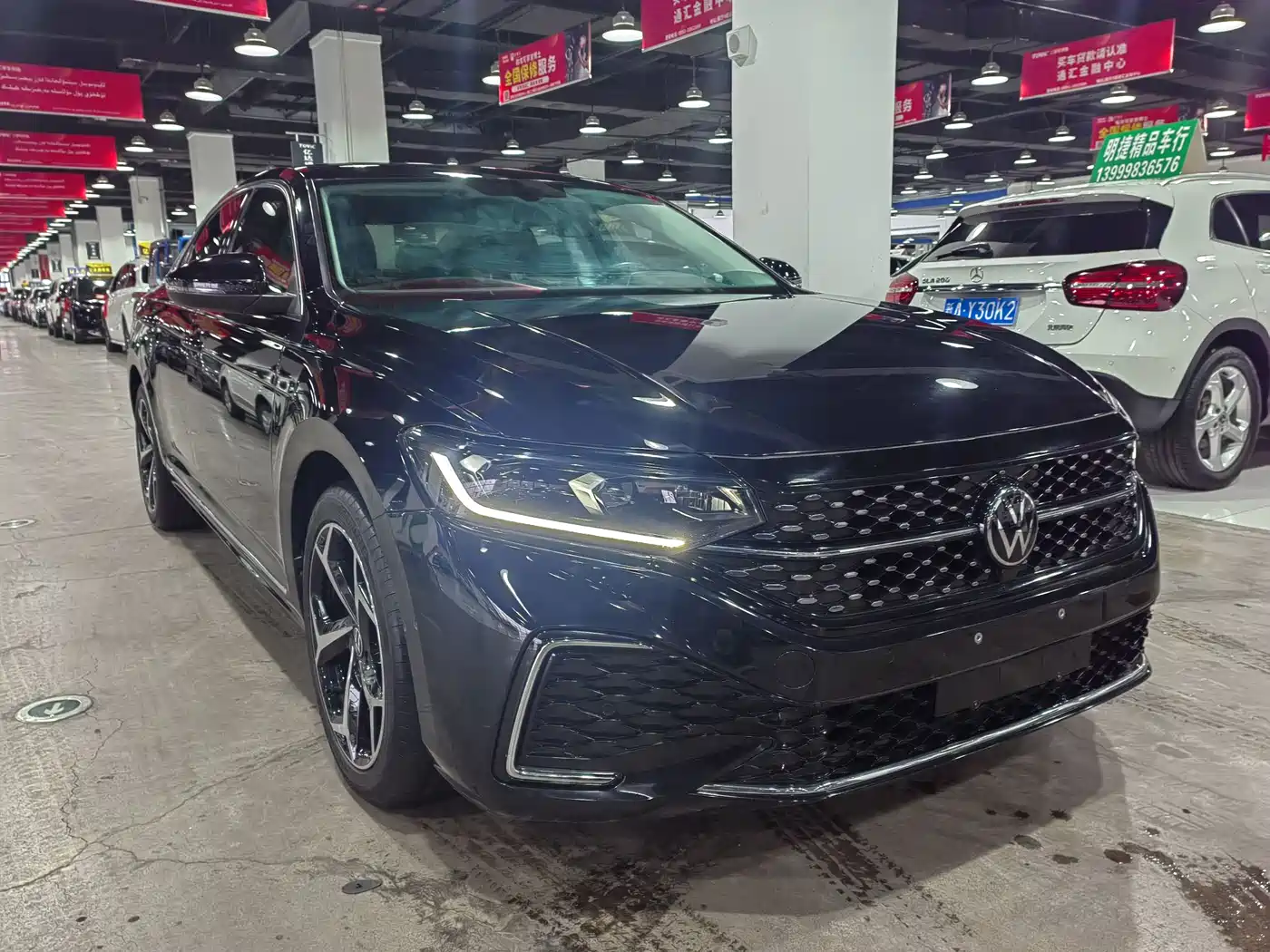 Volkswagen Passat 2023 330TSI Starlight Elite Edition фото 3