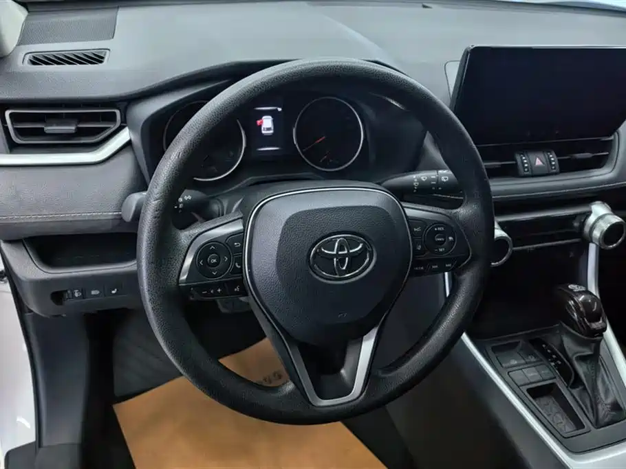 Toyota Wildlander 2024 2.0L CVT FWD Leading Edition фото 15