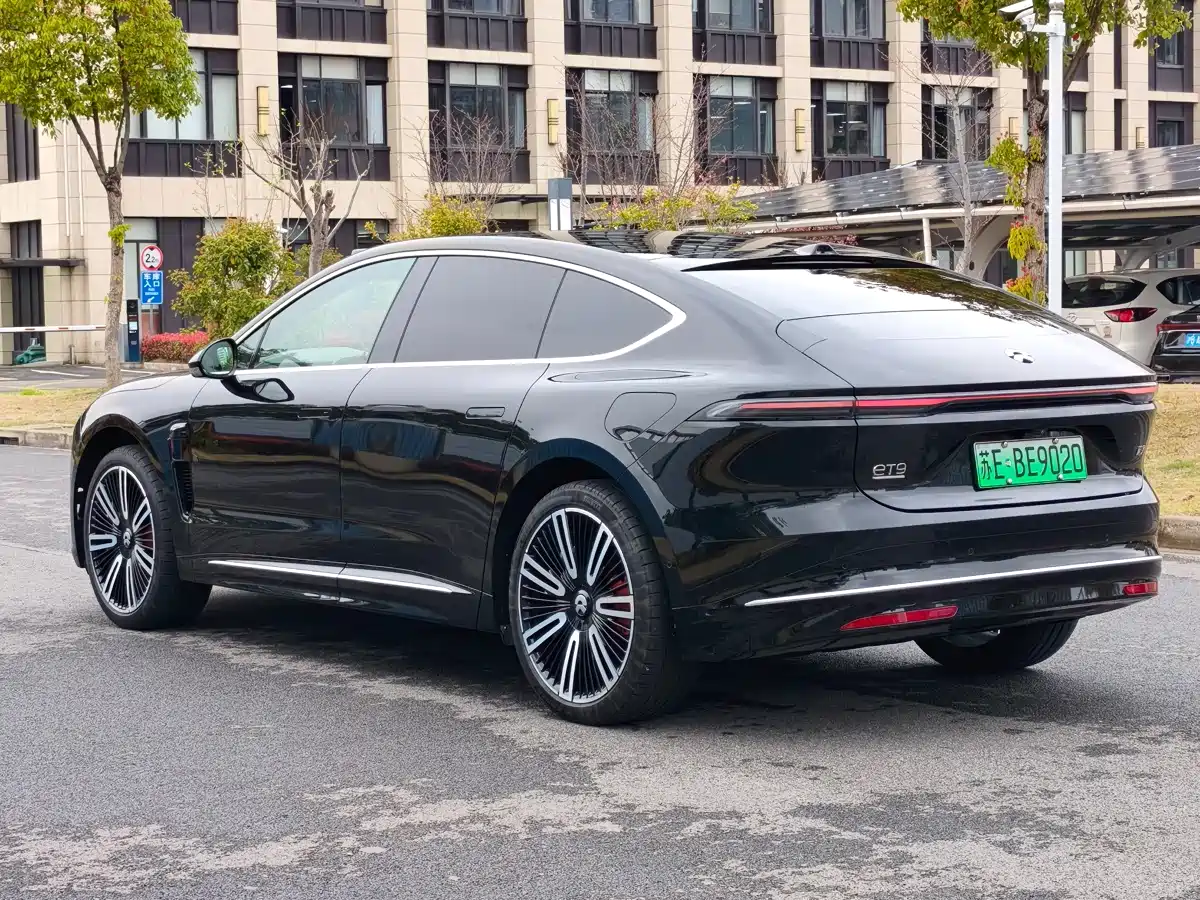 NIO NIO ET9