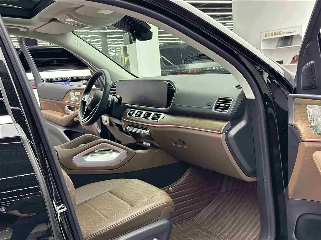 Mercedes-Benz GLE 2024 GLE 450 4MATIC Fashion фото 8