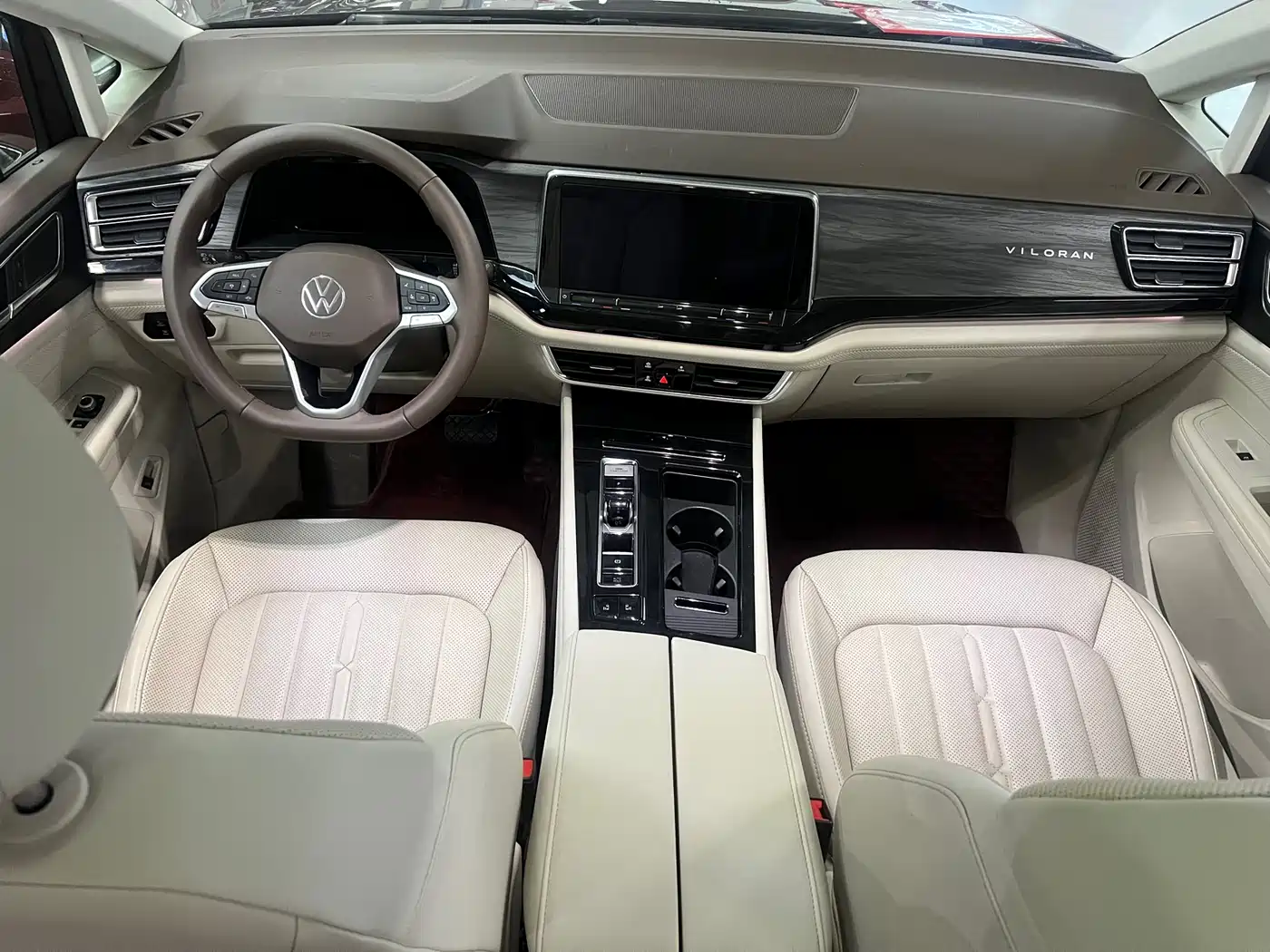 Volkswagen Viloran 2022 330TSI Luxury Edition фото 8