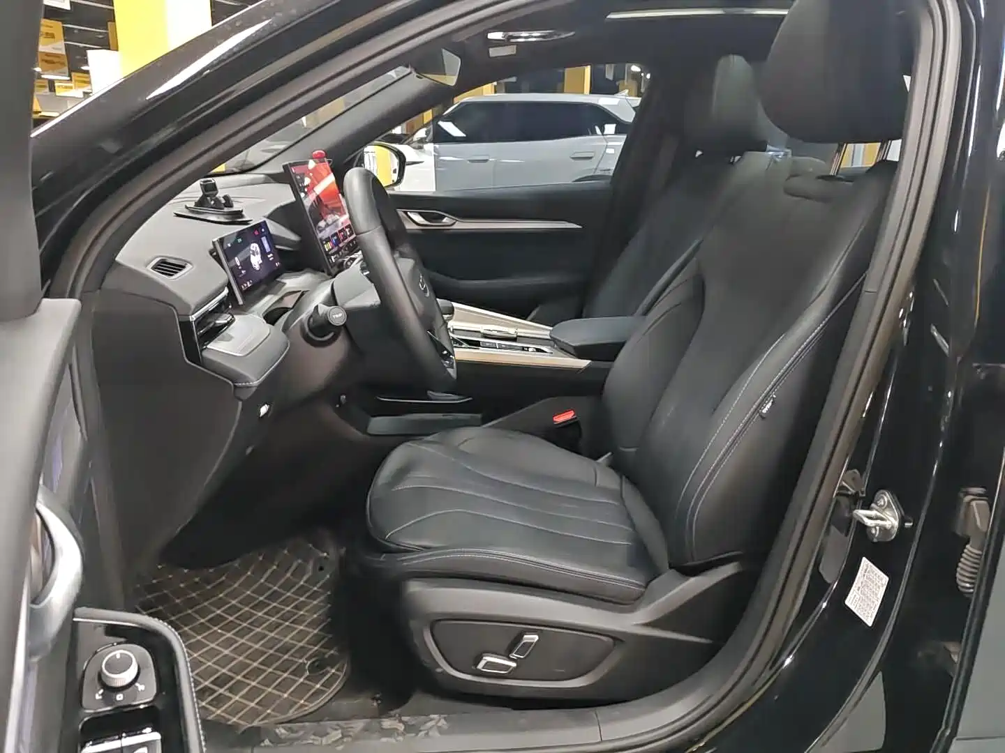 Фото 5 - Geely Preface