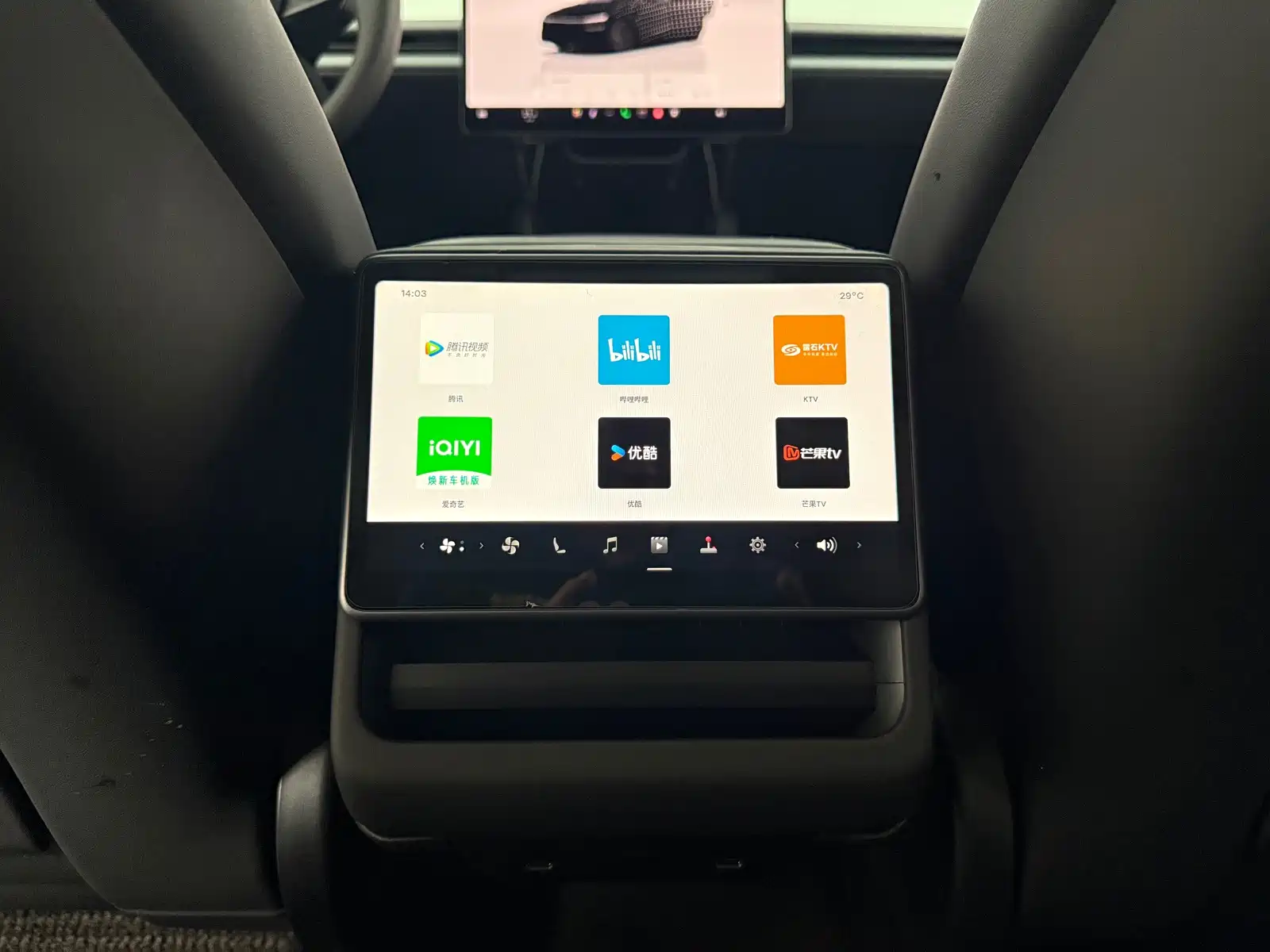 Фото 16 - Tesla Model Y