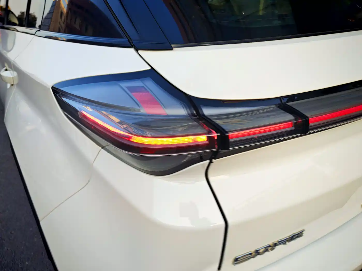 NEZHA AUTOMOBILE NEZHA U