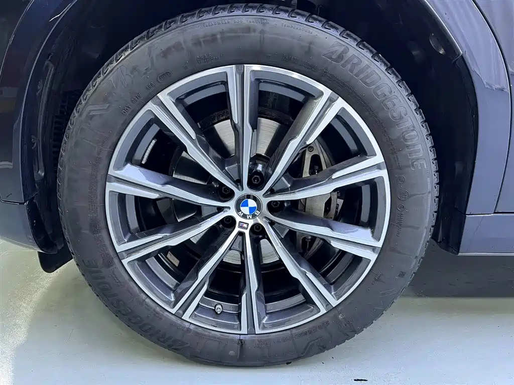 BMW X6 2021 xDrive40i M Sport Package фото 22